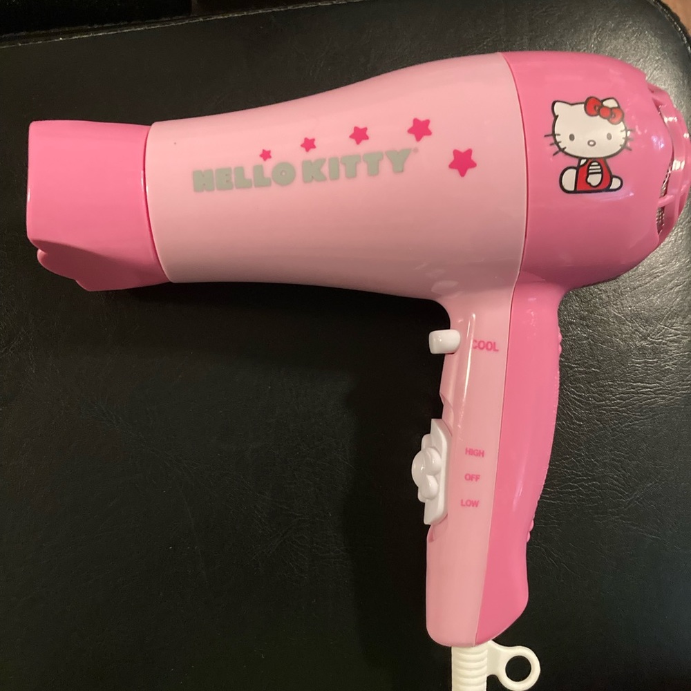 Hello Kitty blow dryer